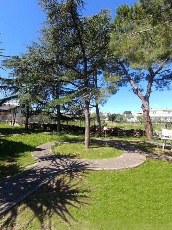 B&B Villa Garden Bisceglie Exteriör bild